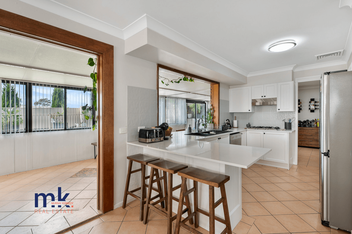 8 Sepik Place, Kearns, NSW 2558