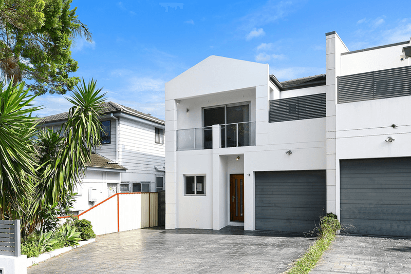 11 Bonds Road, PUNCHBOWL, NSW 2196