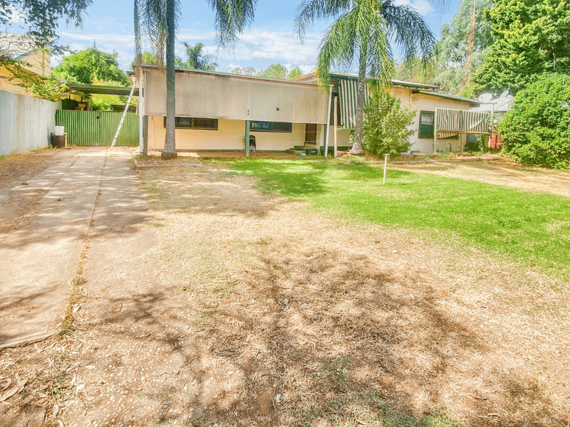 10 Orme Street, BOREE CREEK, NSW 2652