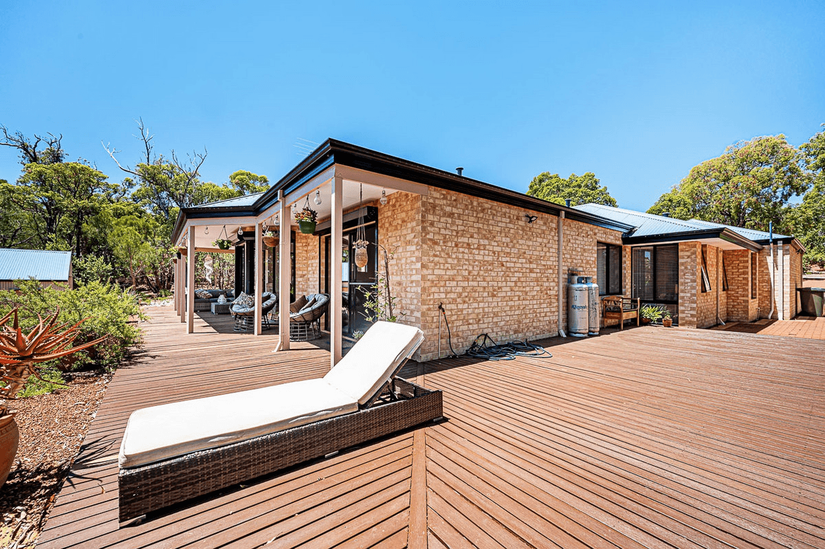 33 Frances Gregory Drive, Bedfordale, WA 6112