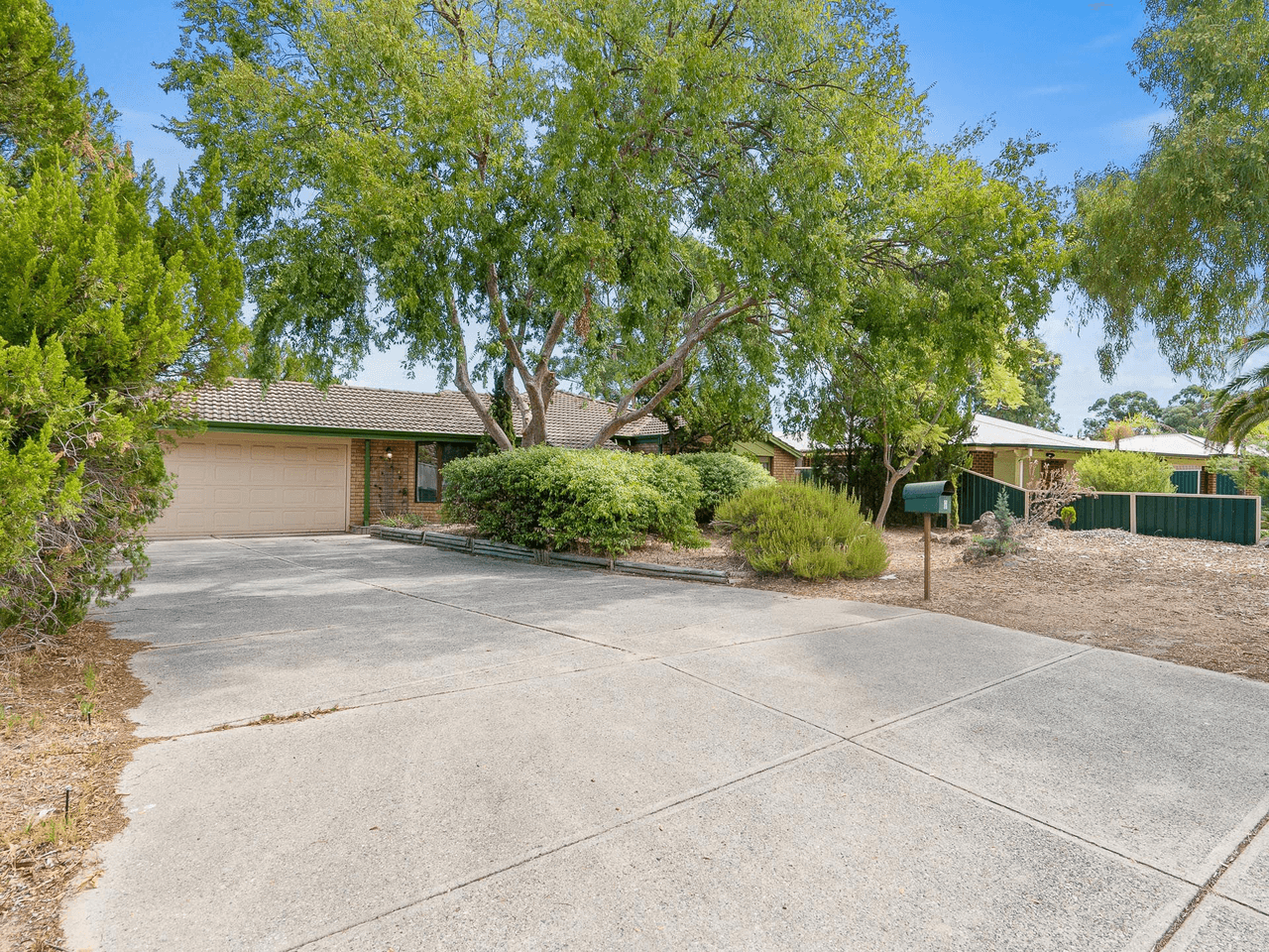 9 Osprey Circle, BALLAJURA, WA 6066