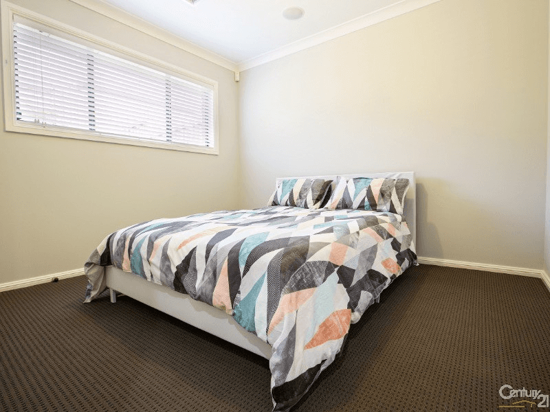 7 Amberley Street, Gledswood Hills, NSW 2557