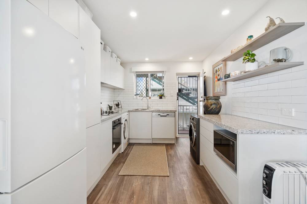 16/8-12 Marine Parade, MIAMI, QLD 4220