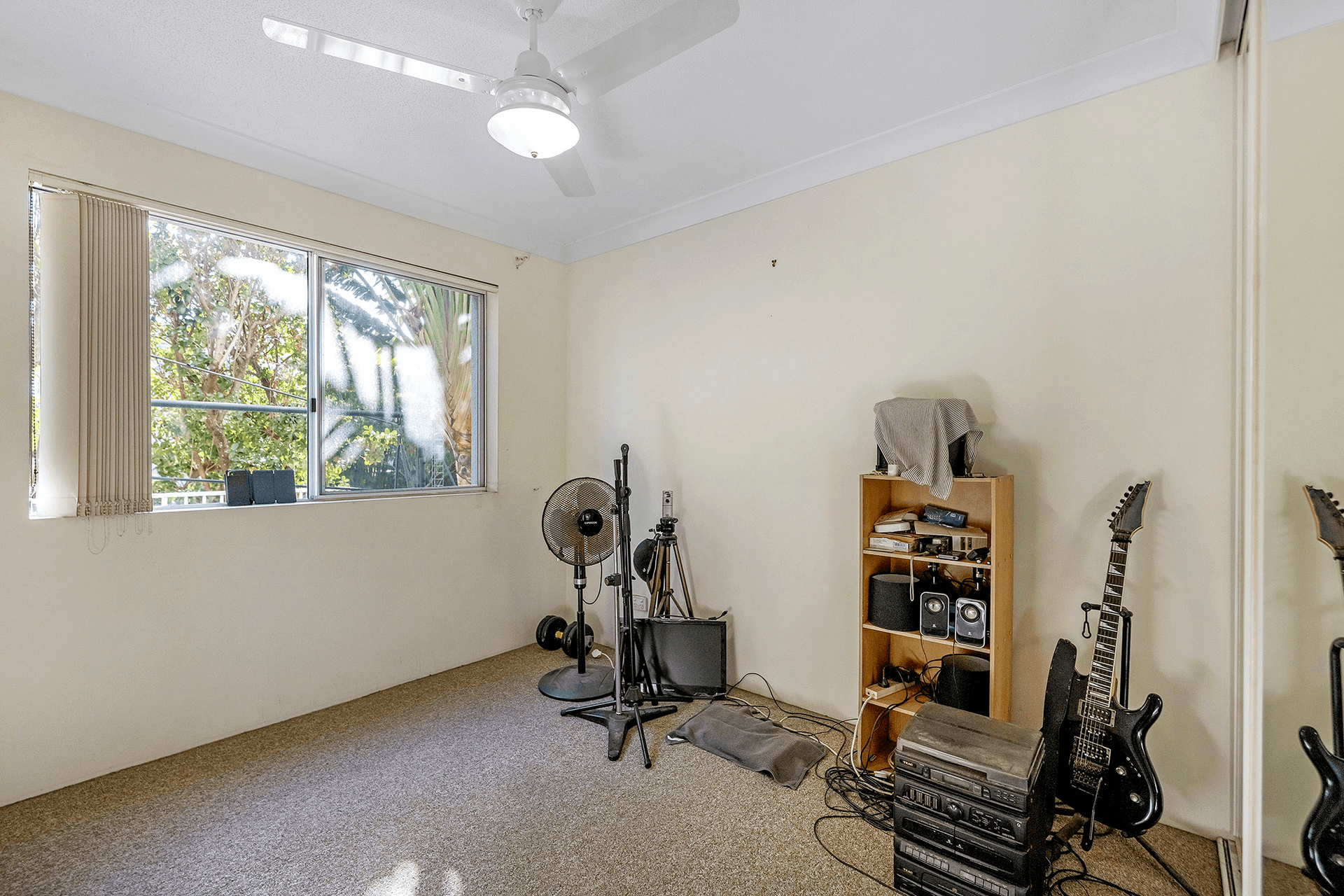 9/37 Bayview Street, Runaway Bay, QLD 4216