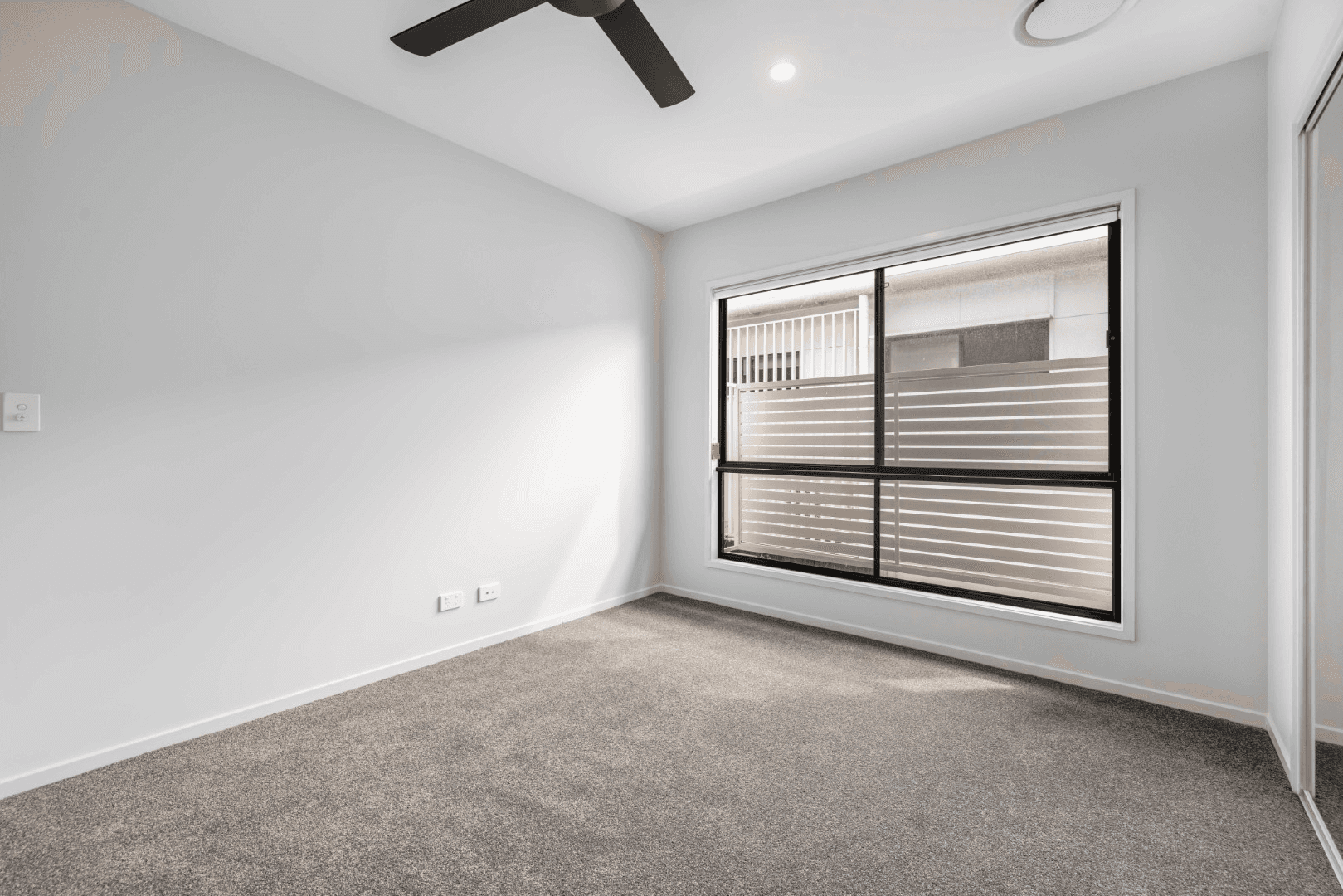 2/41 Taylor Avenue, GOLDEN BEACH, QLD 4551