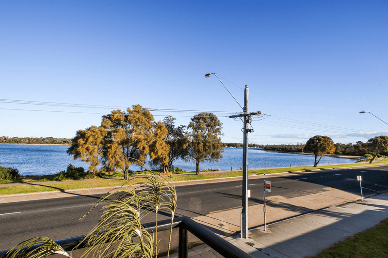 115 Esplanade, Lakes Entrance, VIC 3909