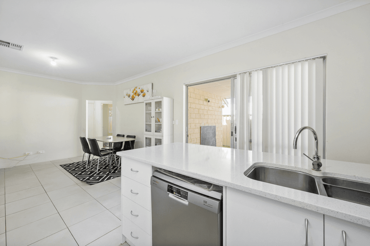 14A SOUTHWARK Way, MORLEY, WA 6062