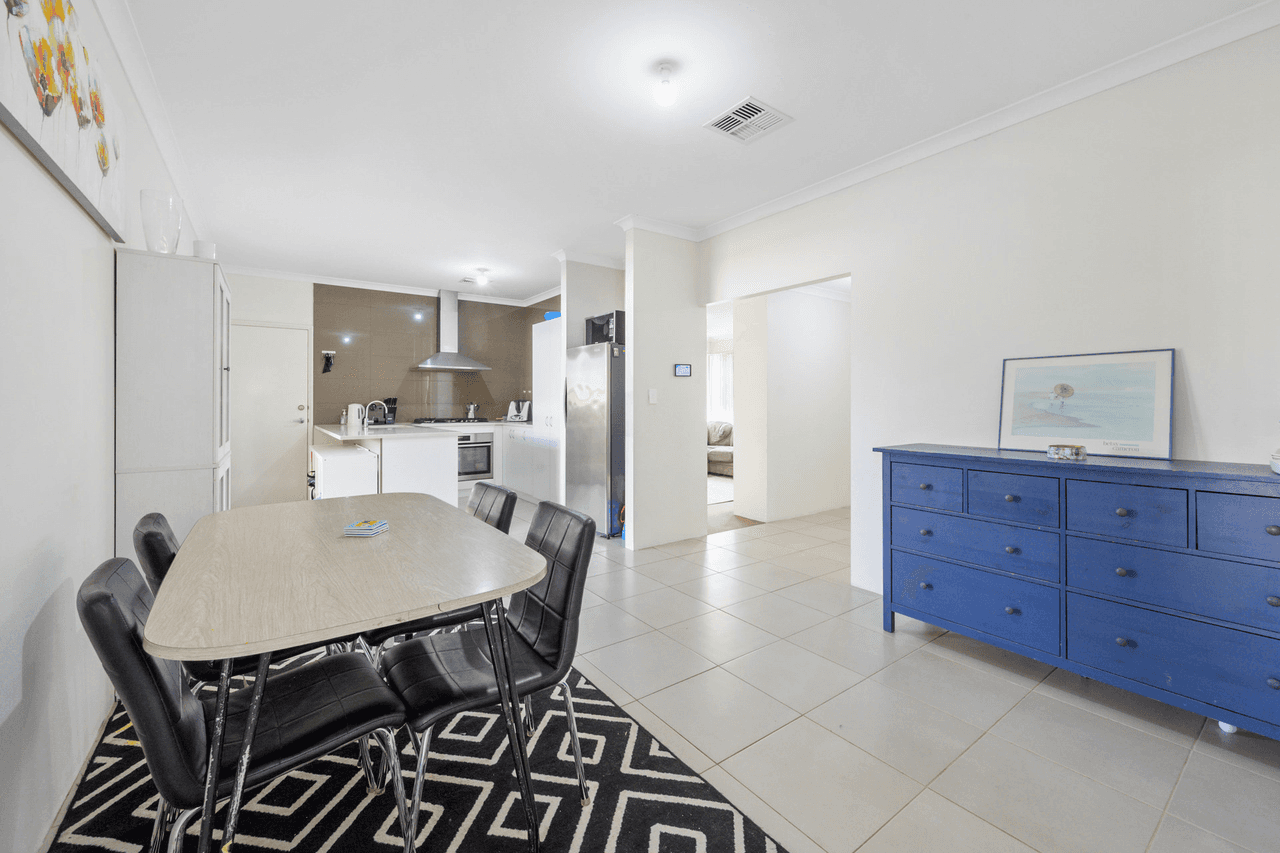 14A SOUTHWARK Way, MORLEY, WA 6062