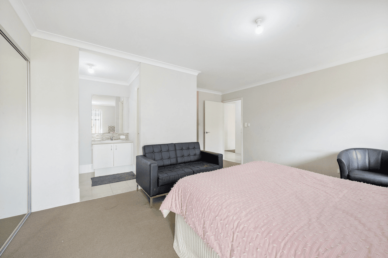 14A SOUTHWARK Way, MORLEY, WA 6062