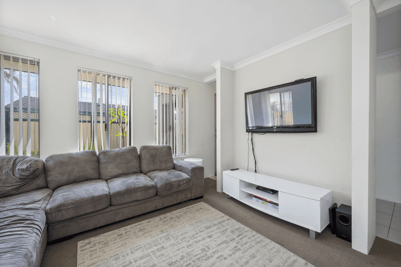 14A SOUTHWARK Way, MORLEY, WA 6062