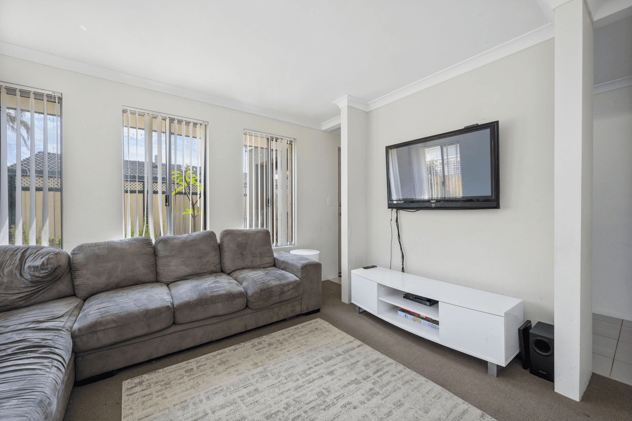 14A SOUTHWARK Way, MORLEY, WA 6062