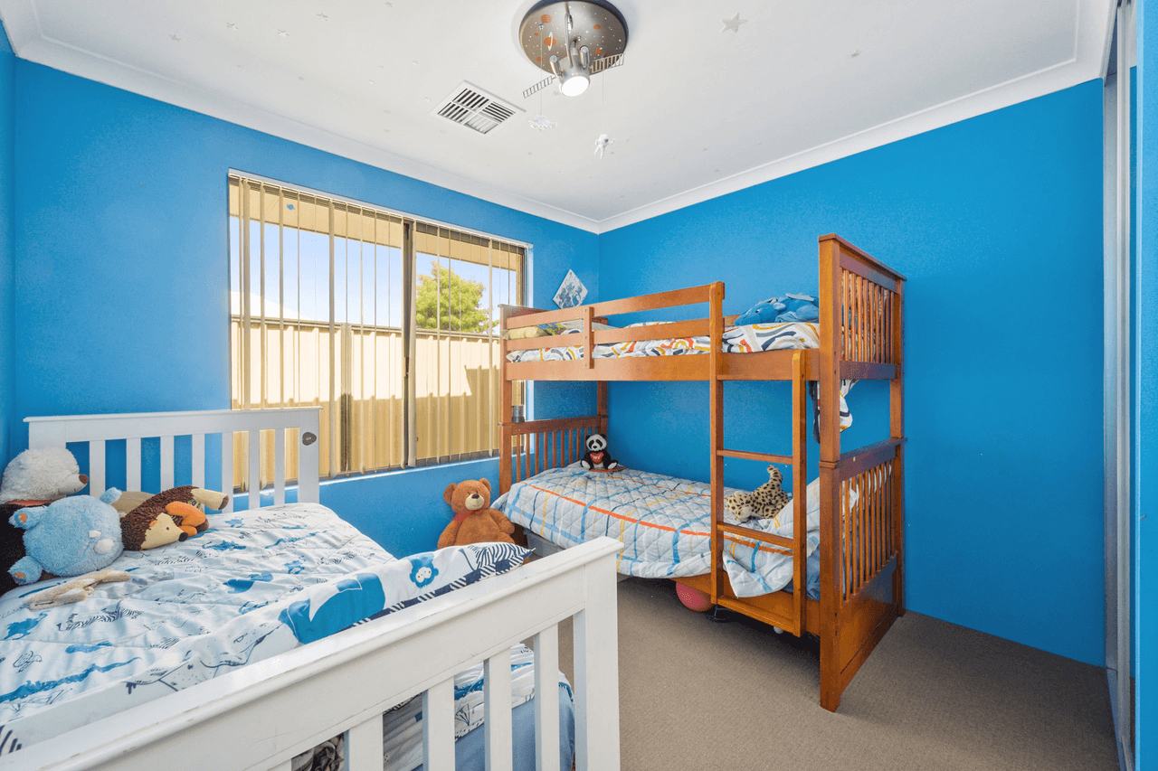 14A SOUTHWARK Way, MORLEY, WA 6062