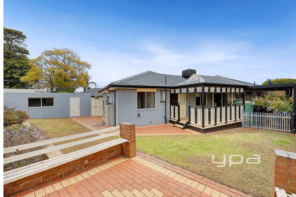 14 Castleton Court, Gladstone Park, VIC 3043