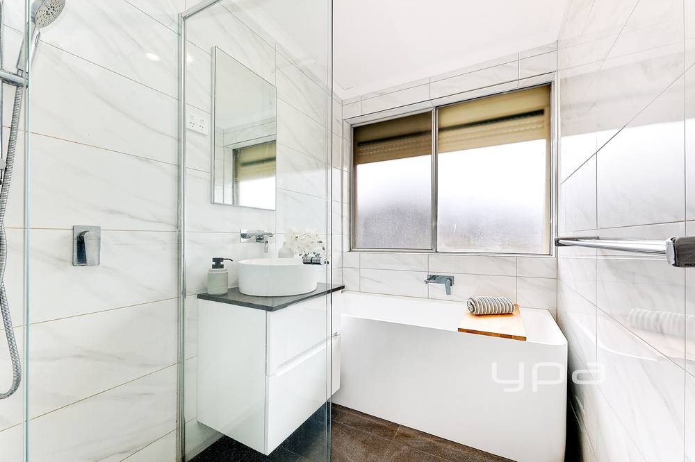 14 Castleton Court, Gladstone Park, VIC 3043