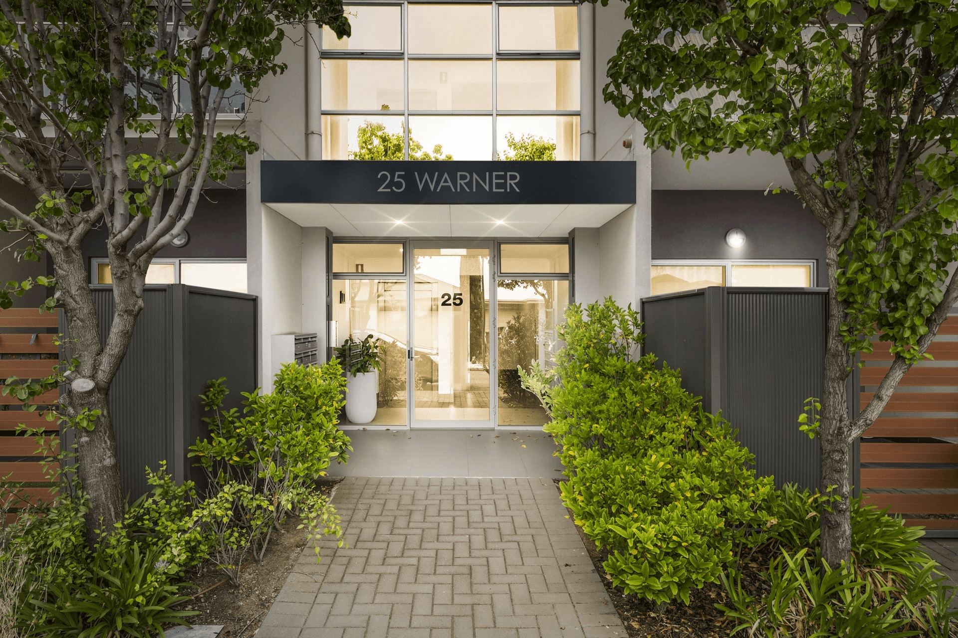 207/25 Warner Avenue, Findon, SA 5023