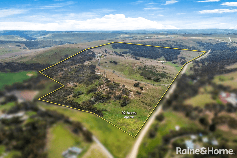 268 Dog Trap Gully Road, ROWSLEY, VIC 3340