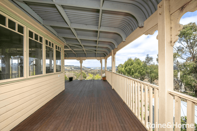 268 Dog Trap Gully Road, ROWSLEY, VIC 3340