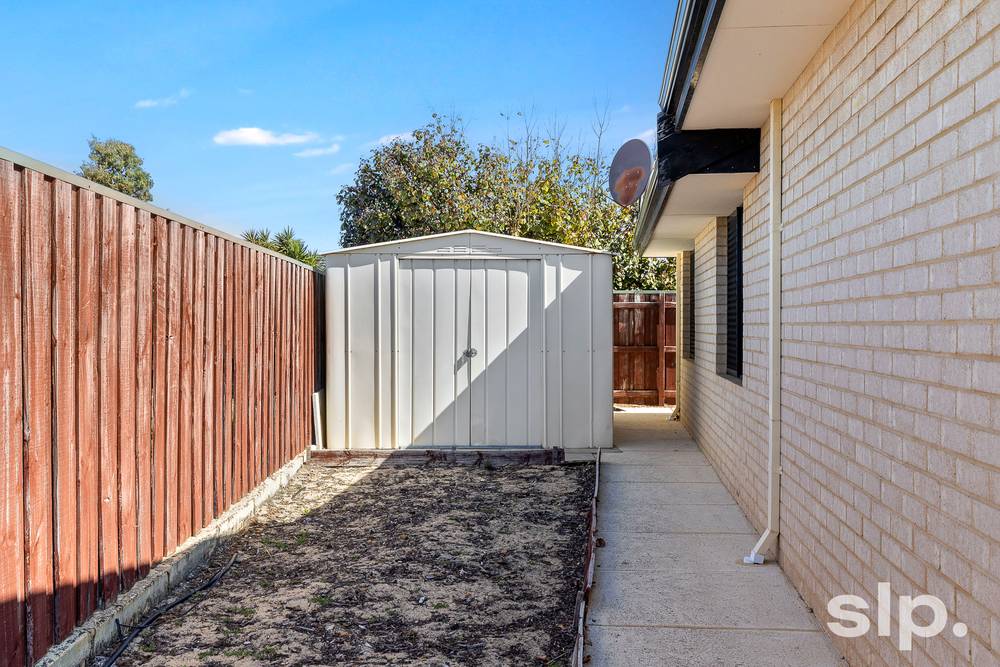 12 Grasshill Grange, Halls Head, WA 6210