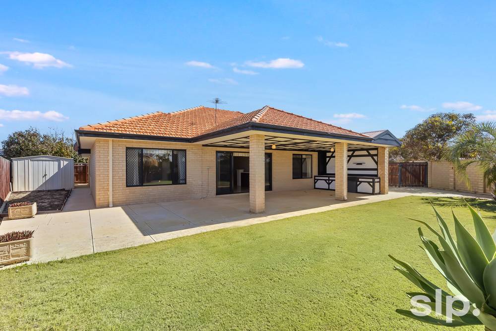 12 Grasshill Grange, Halls Head, WA 6210