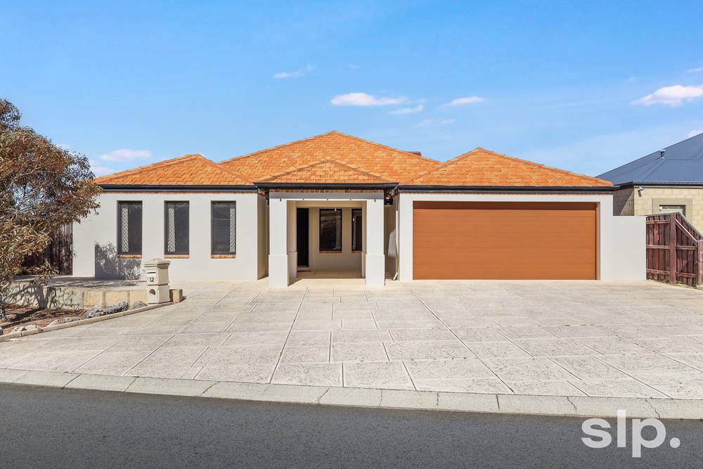 12 Grasshill Grange, Halls Head, WA 6210