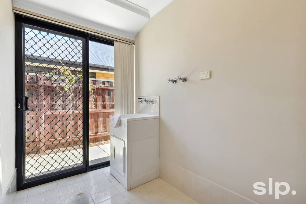 12 Grasshill Grange, Halls Head, WA 6210