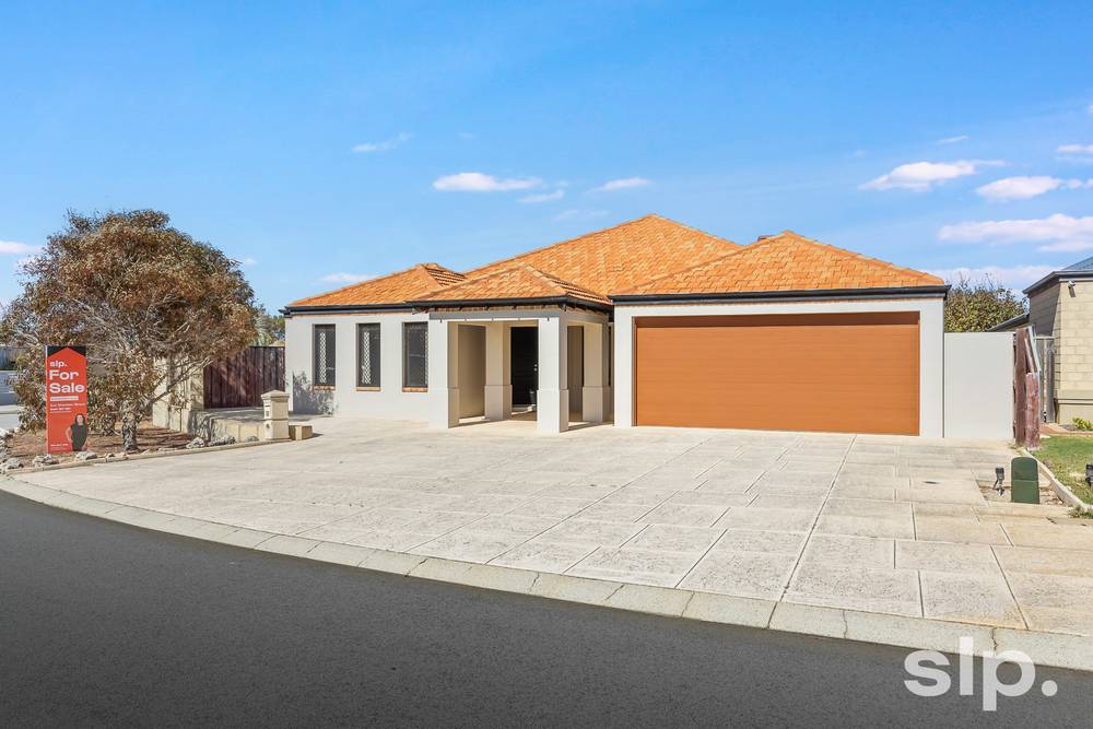 12 Grasshill Grange, Halls Head, WA 6210