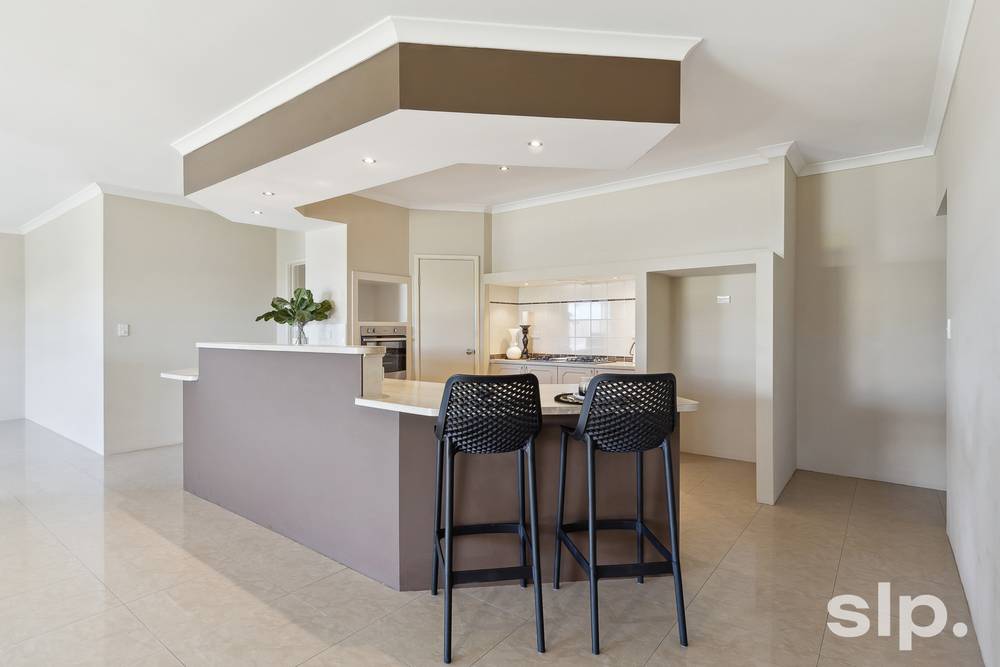 12 Grasshill Grange, Halls Head, WA 6210