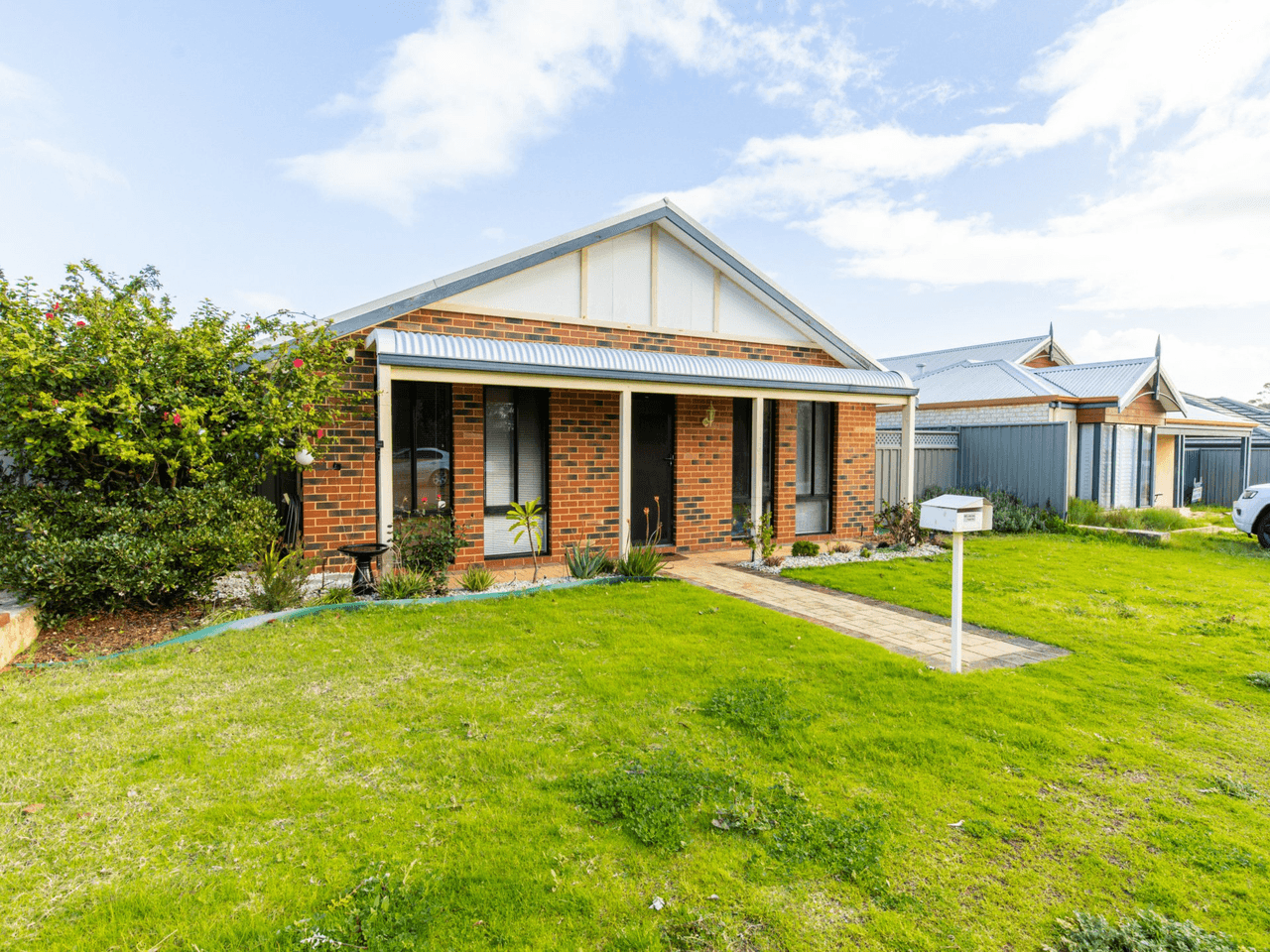 26 Abingdon Crescent, WELLARD, WA 6170