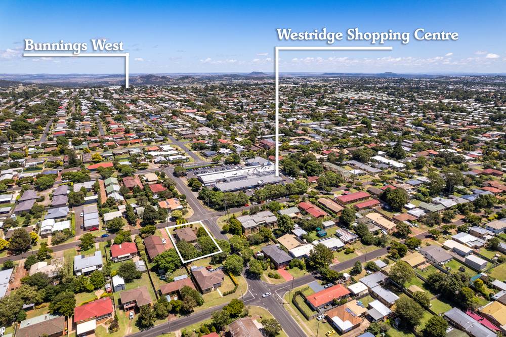 1-3/62 Hoey Street, KEARNEYS SPRING, QLD 4350