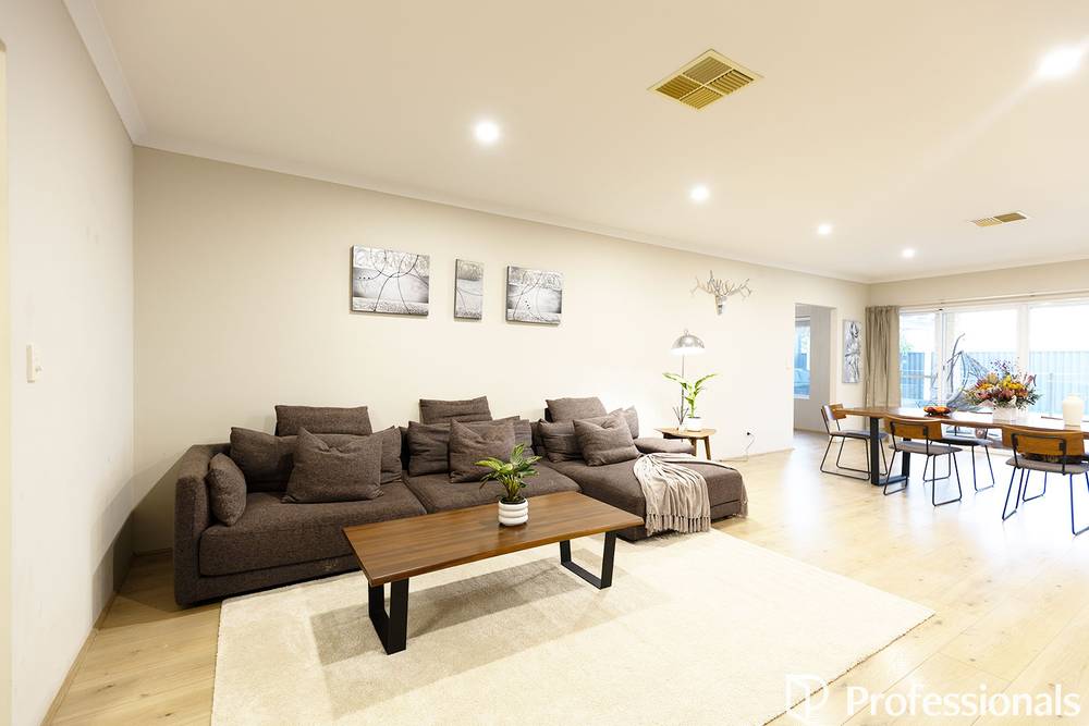 8 Marengo Close, AVELEY, WA 6069