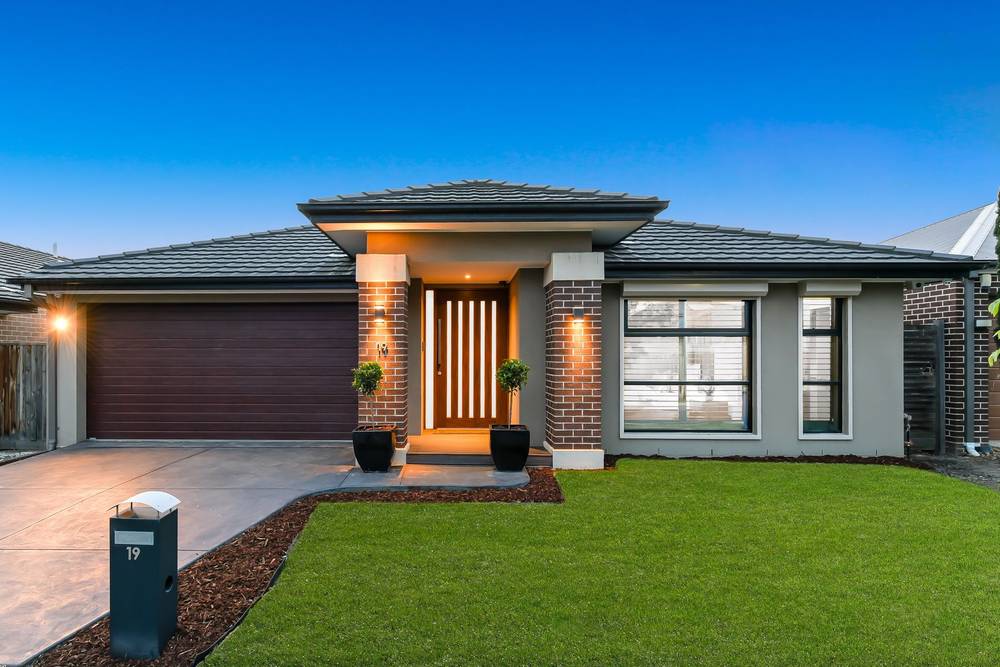 19 Mernoo Avenue, CLYDE NORTH, VIC 3978