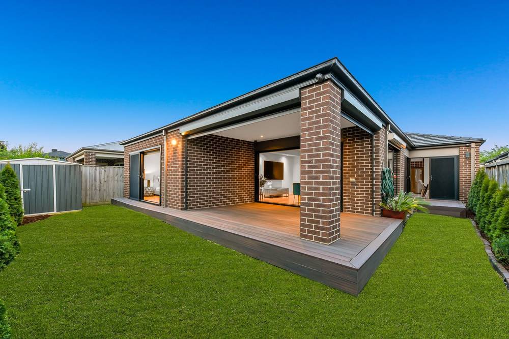 19 Mernoo Avenue, CLYDE NORTH, VIC 3978