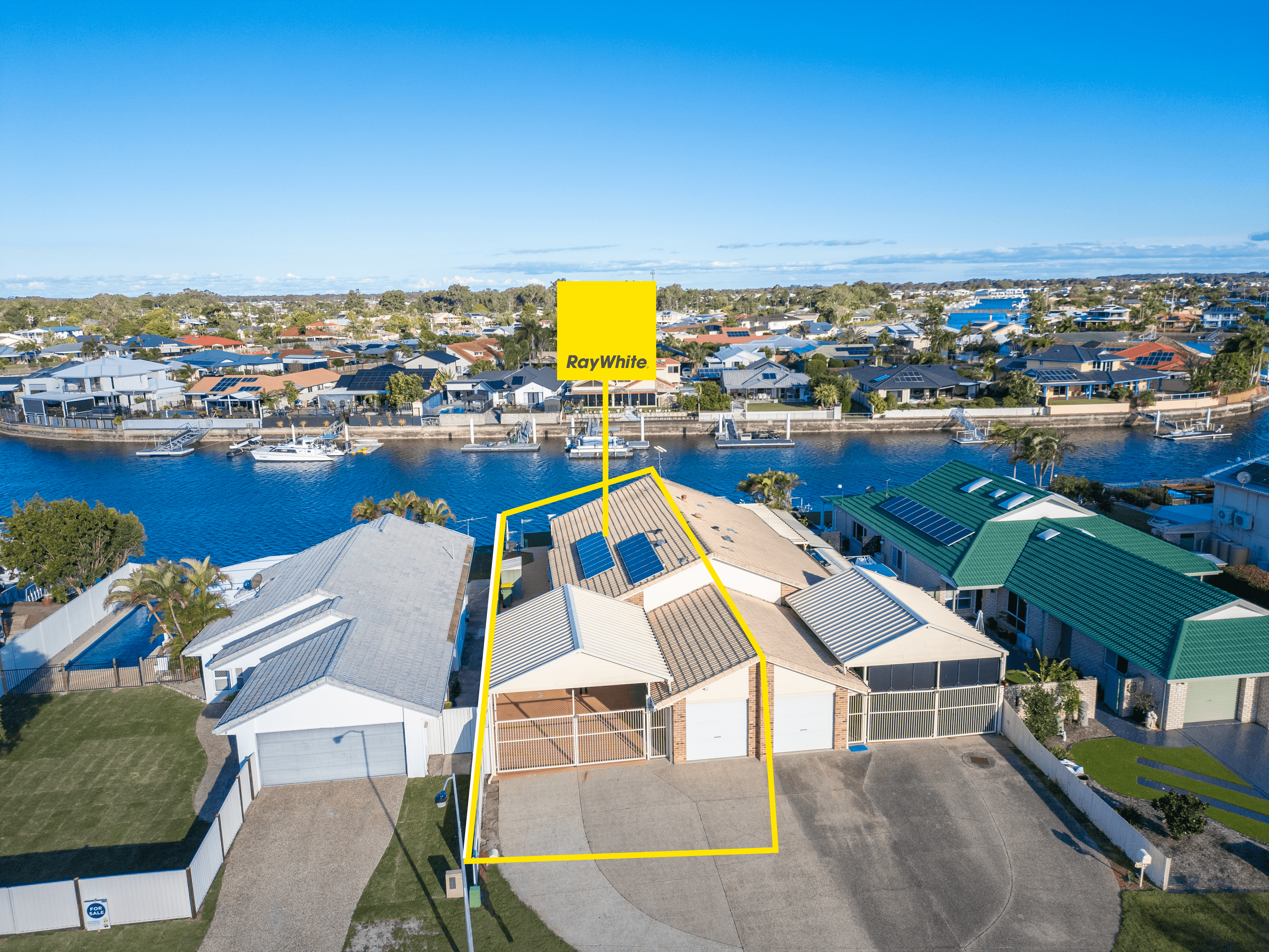 1/13 Bass Court, BANKSIA BEACH, QLD 4507