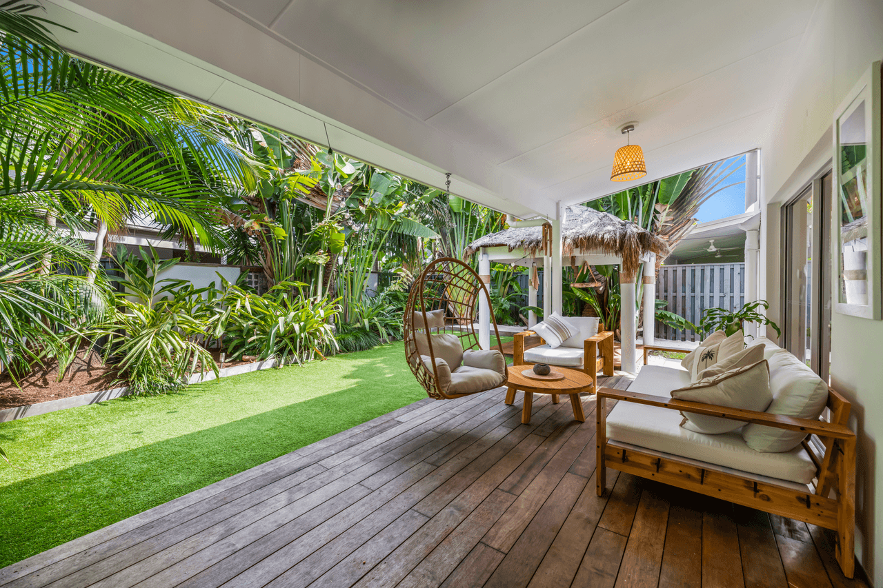 61 Venice Street, BURLEIGH WATERS, QLD 4220