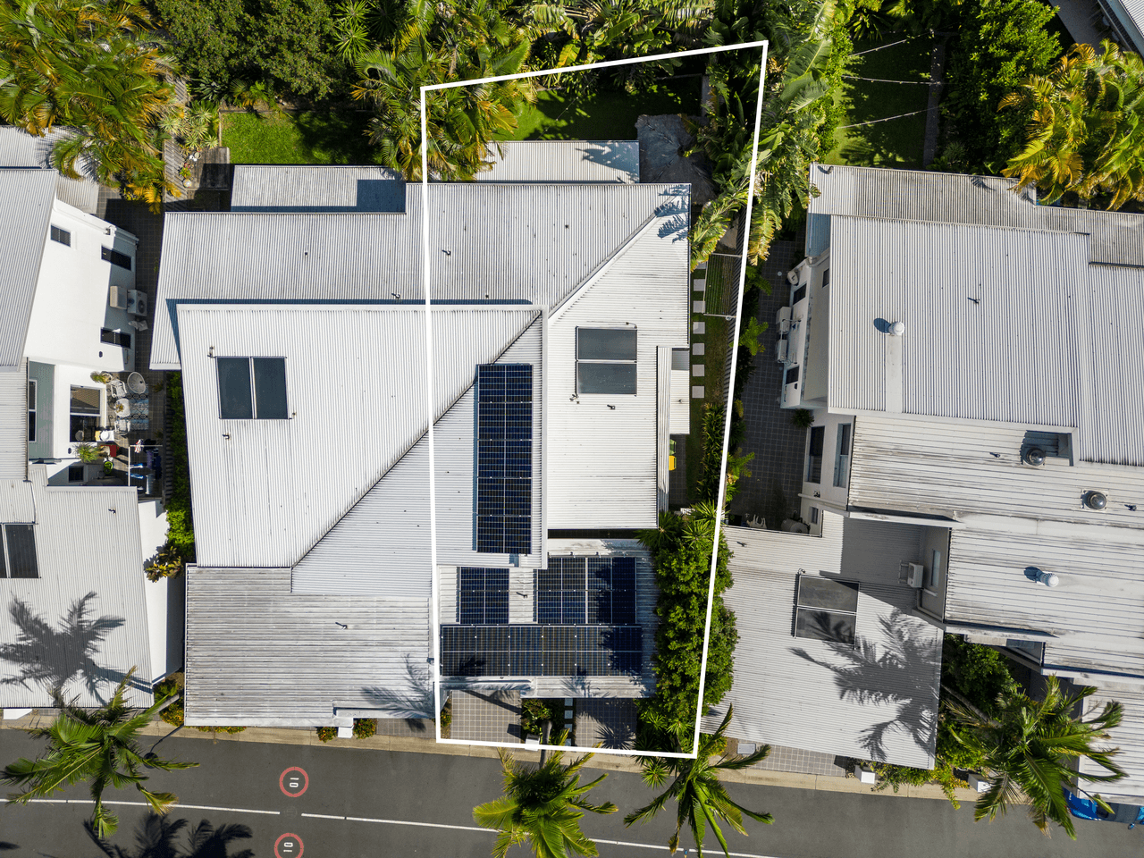 61 Venice Street, BURLEIGH WATERS, QLD 4220