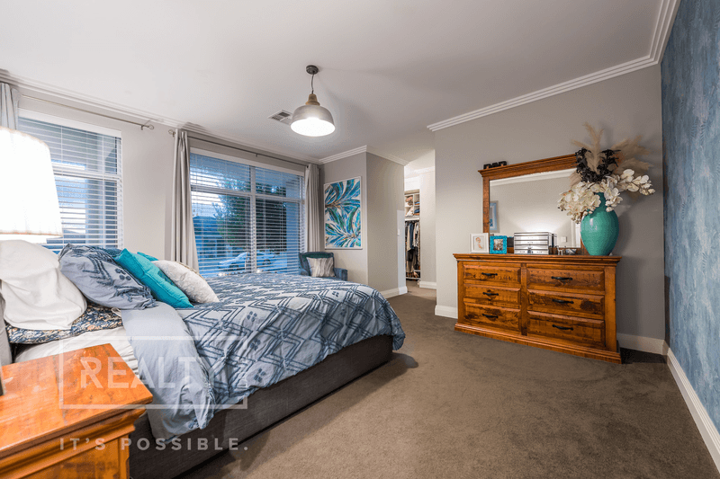 16 Holyhead Green, Mindarie, WA 6030