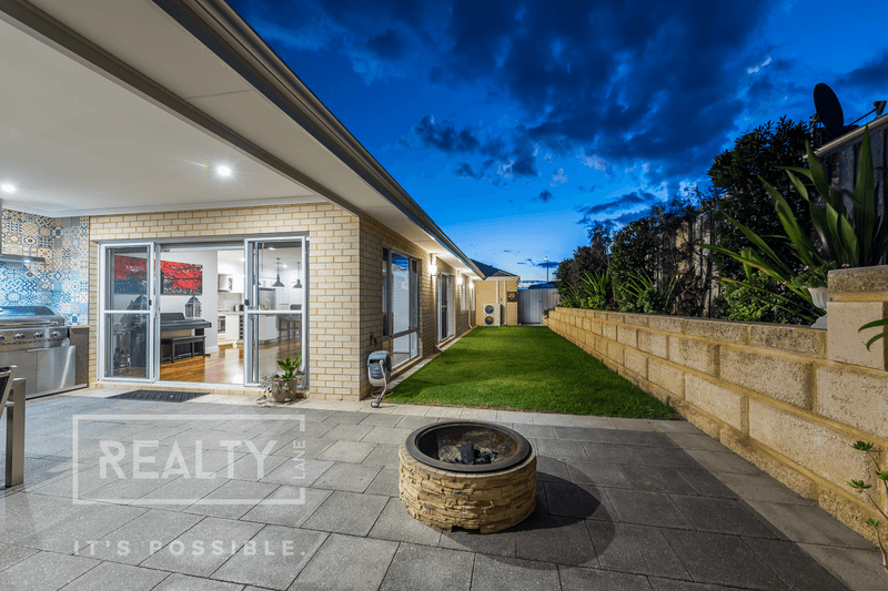 16 Holyhead Green, Mindarie, WA 6030