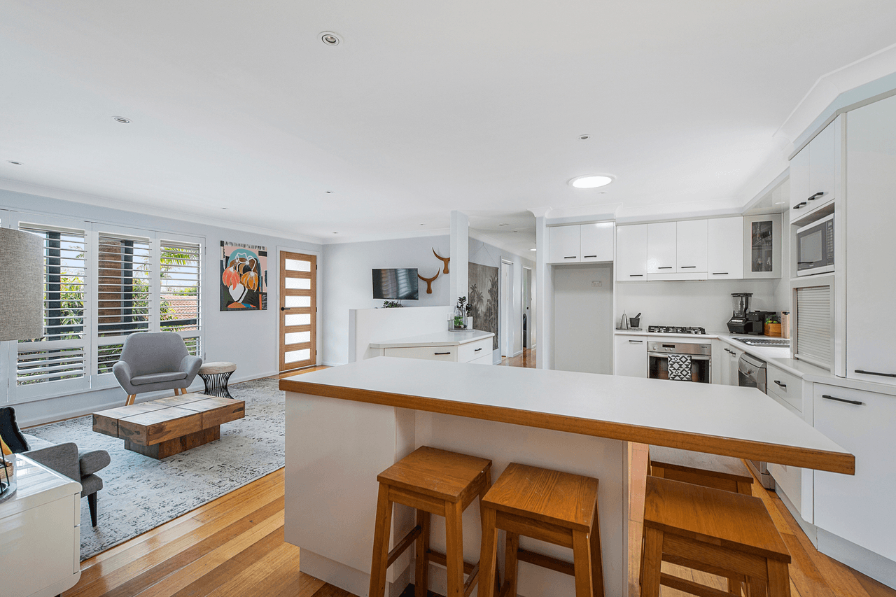 1 Pappinbarra Parade, PORT MACQUARIE, NSW 2444