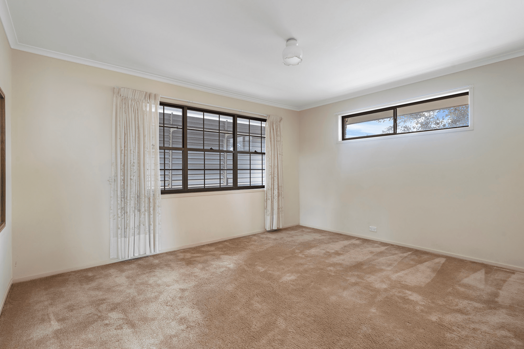 45 Devenish Street, SUNNYBANK, QLD 4109