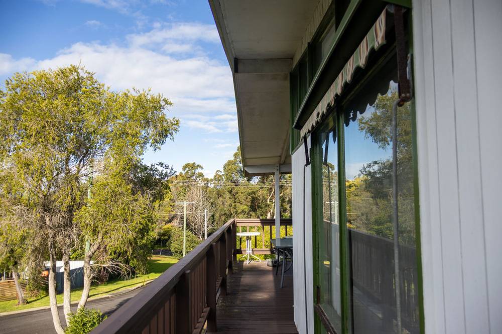 9 Howden Court, MALLACOOTA, VIC 3892