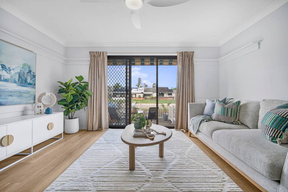 1/17-19 Aquila Court, MERMAID WATERS, QLD 4218