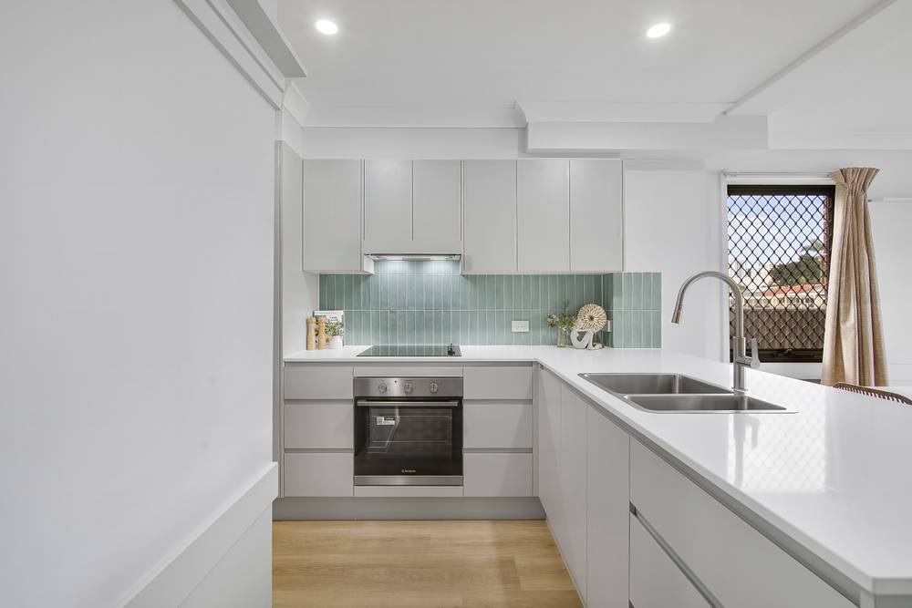 1/17-19 Aquila Court, MERMAID WATERS, QLD 4218