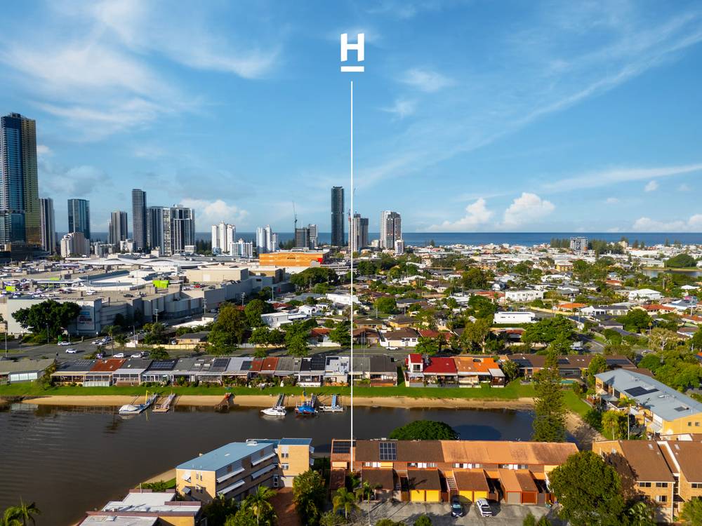 1/17-19 Aquila Court, MERMAID WATERS, QLD 4218