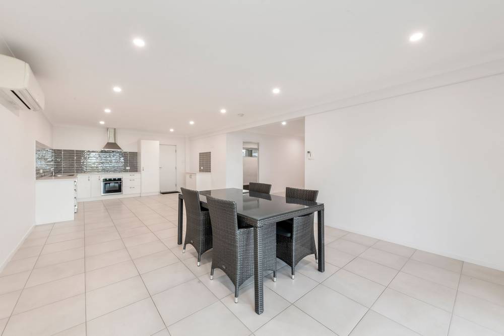194 ESPLANADE, WOODGATE, QLD 4660