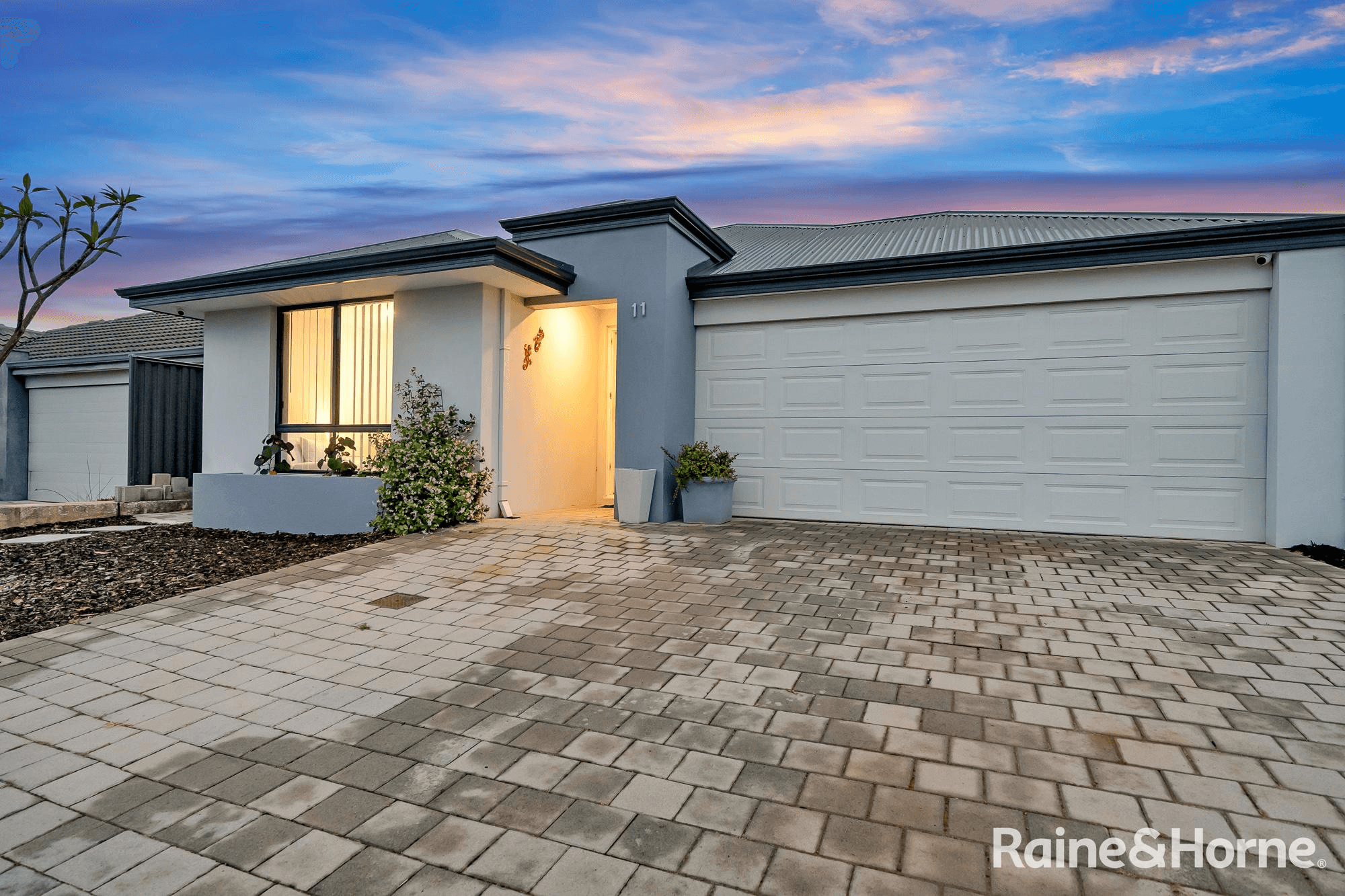 11 Belvide Way, AVELEY, WA 6069