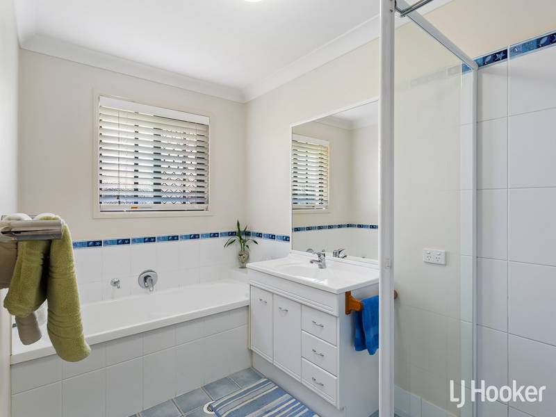 40 Mariner Boulevard, DECEPTION BAY, QLD 4508