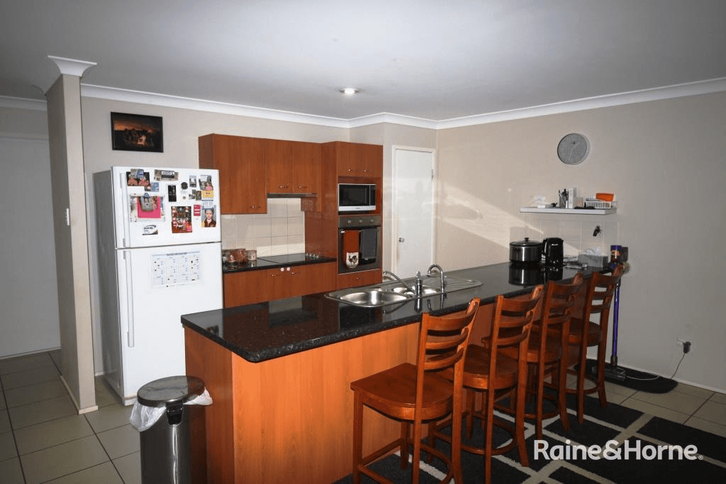 7 Bottlebrush St, KINGAROY, QLD 4610