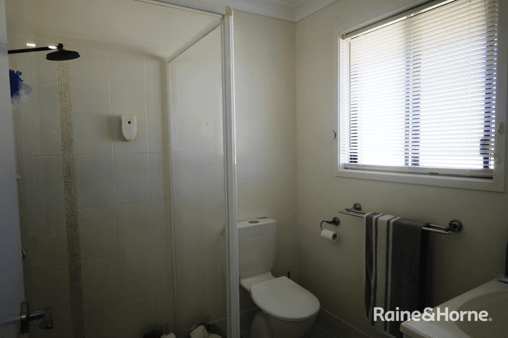 7 Bottlebrush St, KINGAROY, QLD 4610