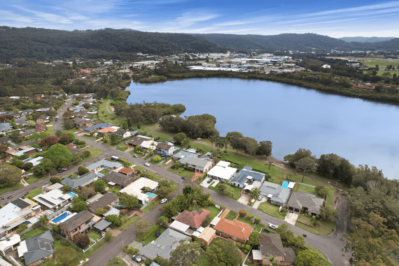 40 Bayline Drive, POINT CLARE, NSW 2250