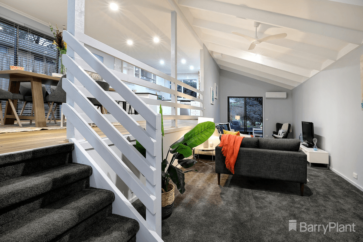 17 Beatty Parade, COCKATOO, VIC 3781